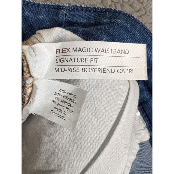 Lane Bryant Mid Rise Boyfriend Capri Jeans Size 28 (50×23) Distressed City Cute - Picture 9 of 11